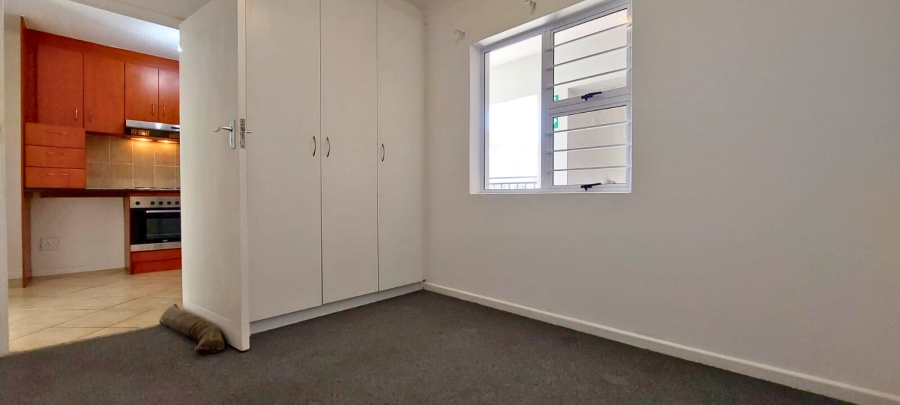 1 Bedroom Property for Sale in Gordons Bay Central Western Cape
